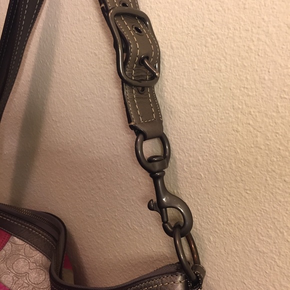 Coach Patchwork Large Purse - Picture 12 of 16